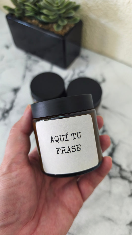 Vela Aromática Personalizada con Mensaje – Tarro Ámbar 100 g